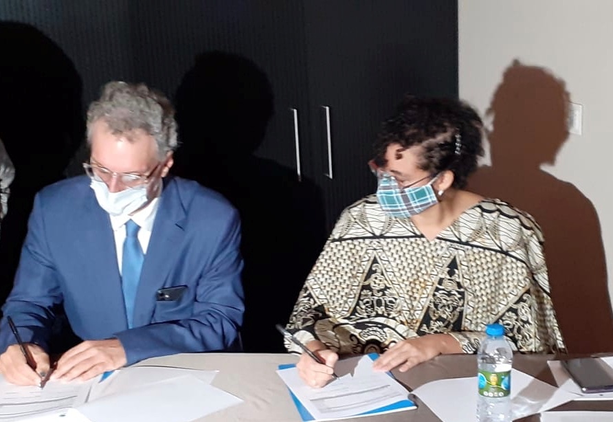 Governo e PNUD assinam acordo para combate ao comércio ilegal em Angola