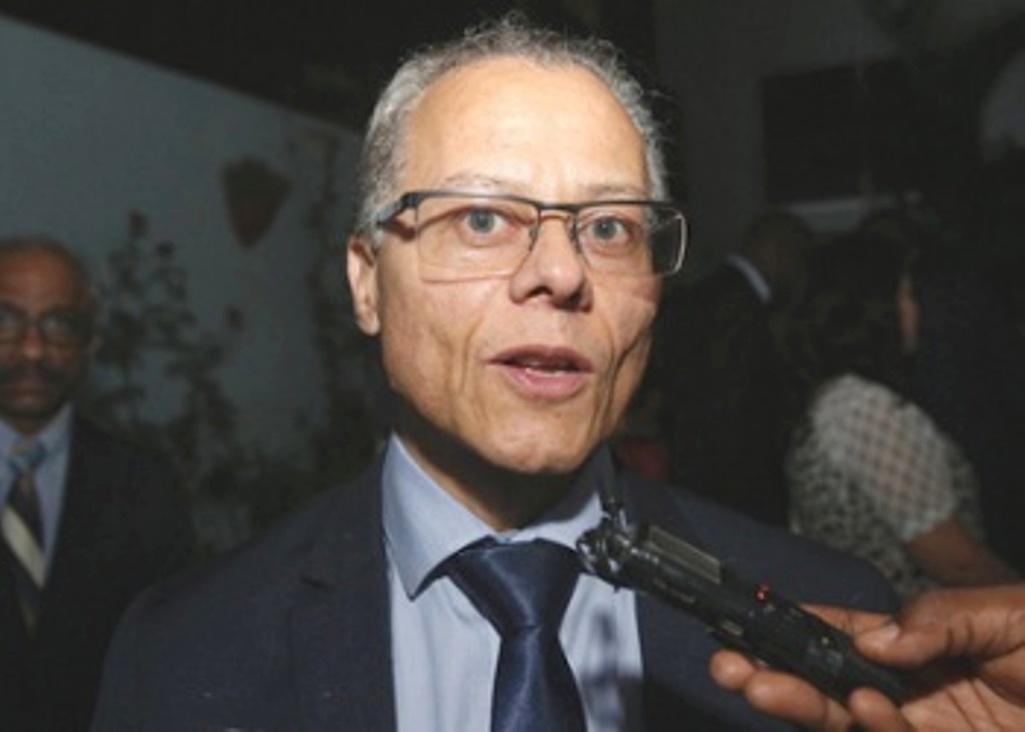 "Não temos ainda ensino a distância em Angola", afirmou Eugénio Silva