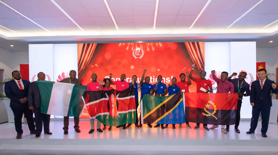 Alunos africanos de TIC participam da Competição Global de TIC da Huawei