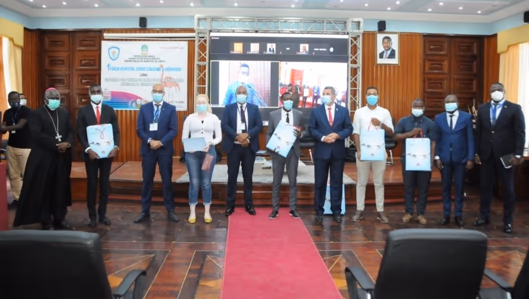 Vice-Presidência da República e Huawei apoiam estudantes universitários de Benguela