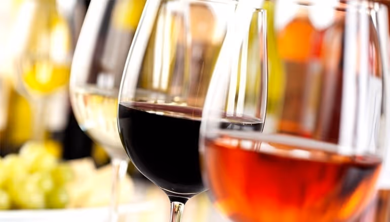 Genius Events promove prova de Vinhos e Charutos