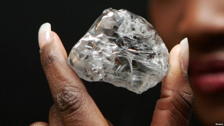 SODIAM prepara 3º leilão de diamantes brutos 