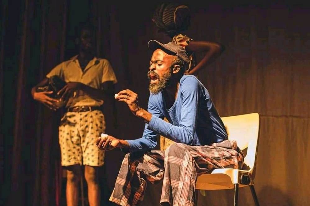 Jovens da Mulemba levam “Prova dos 09” à Fundação Arte e Cultura
