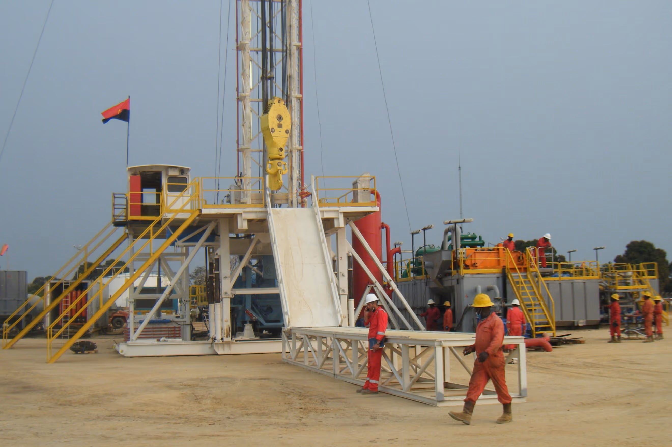 Somoil contrata sonda para aumentar produtividade das operações petrolíferas