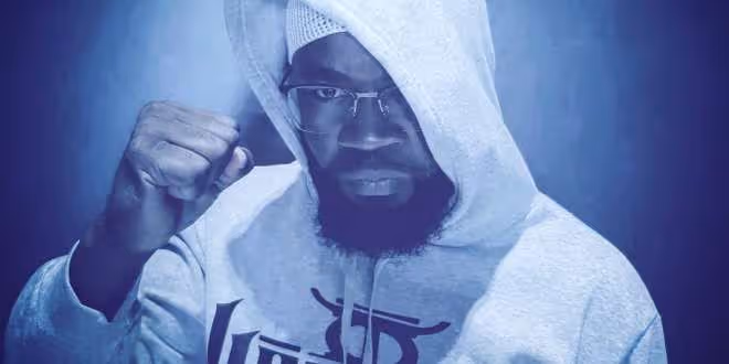 Rapper Kamesu lança linha de roupa com apelo à consciencialização social 