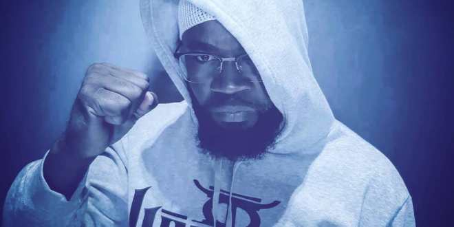 Rapper Kamesu lança linha de roupa com apelo à consciencialização social 