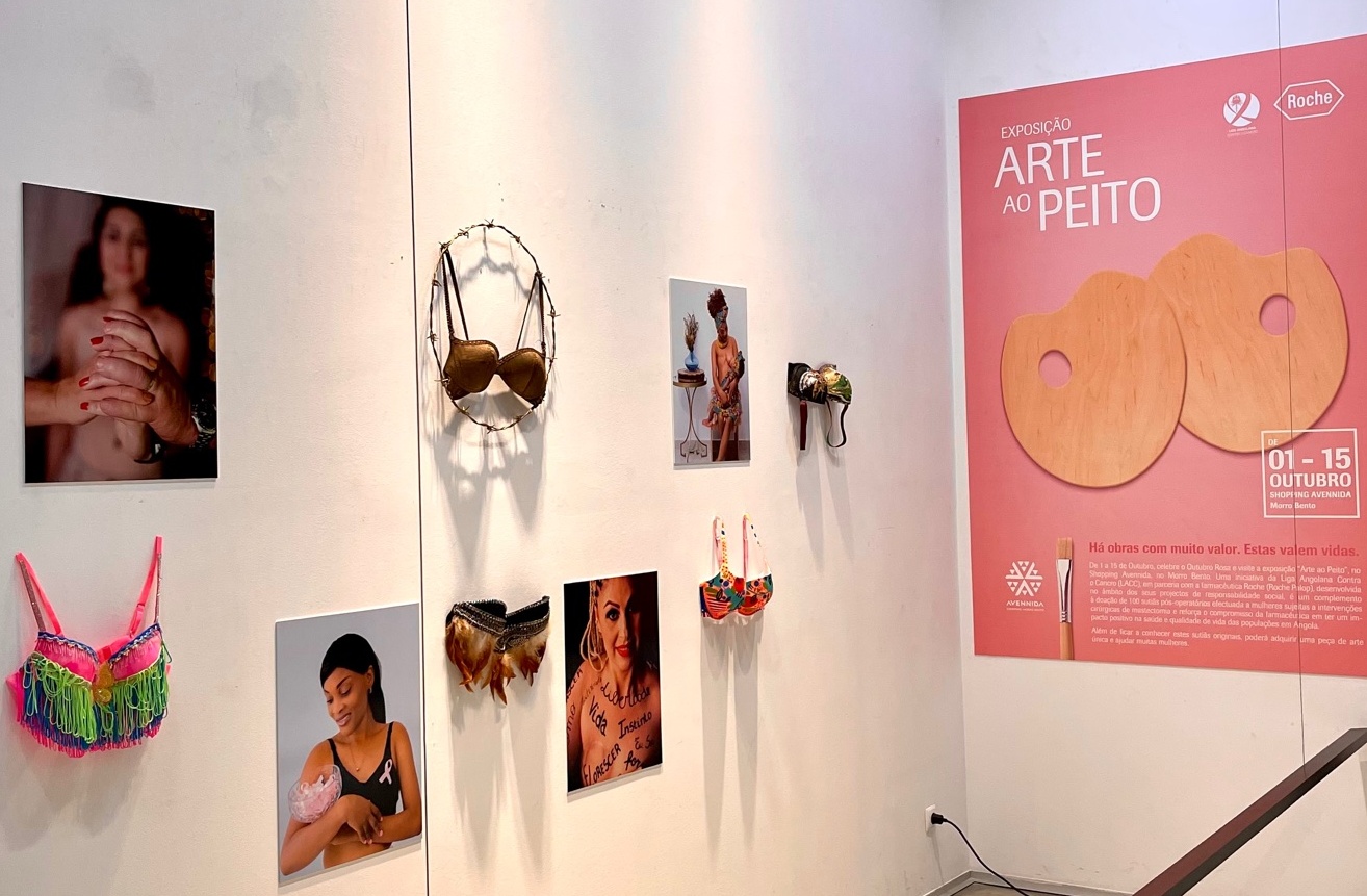 Exposição celebra luta contra o cancro da mama