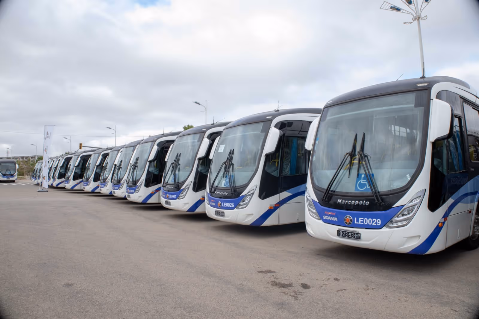 Angolauto disponibiliza 45 autocarros articulados
