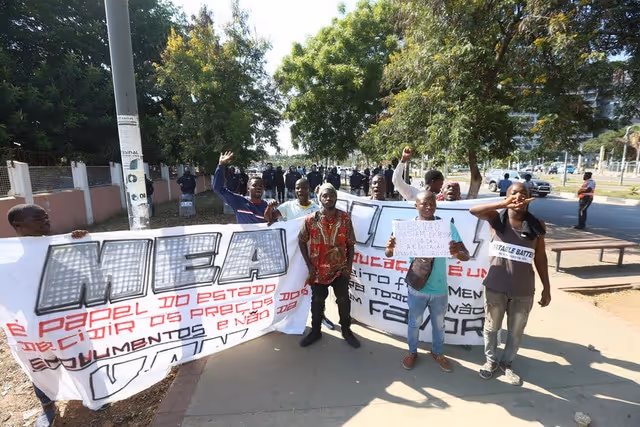 Estudantes universitários anunciam nova manifestação pelo fim da greve dos professores