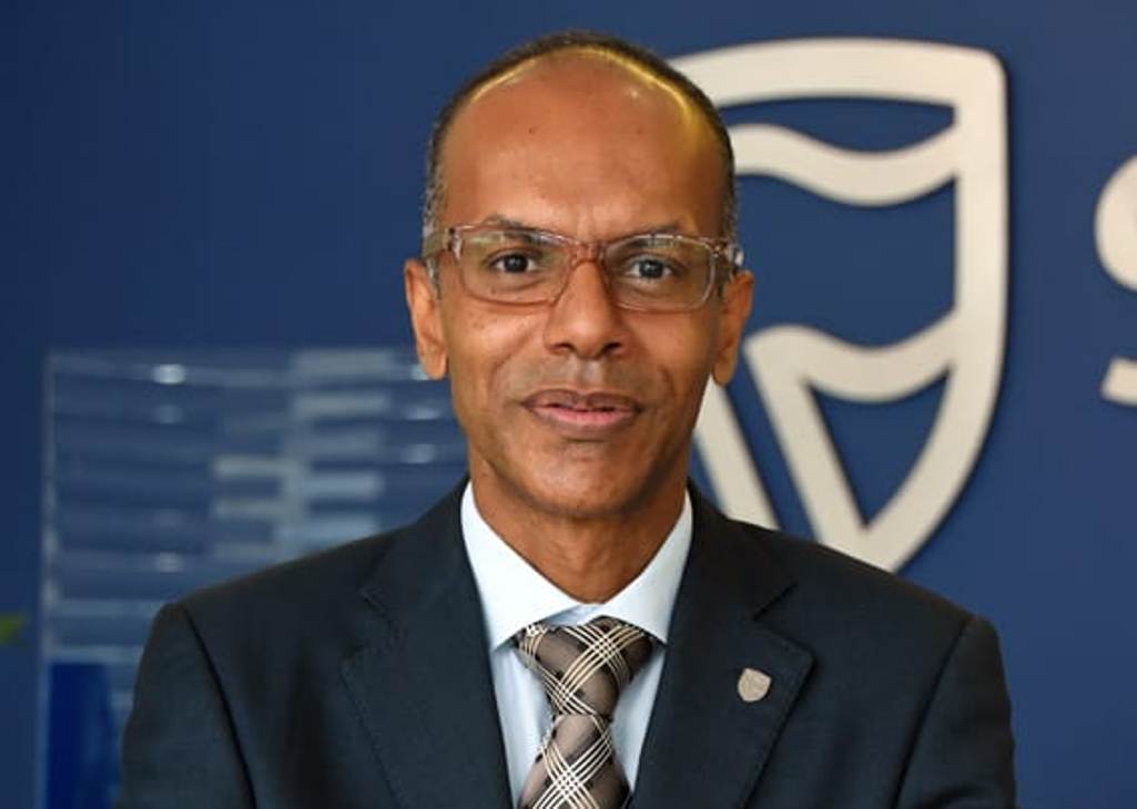 Conjuntura económica internacional mantém-se favorável para Angola, considera líder do Standard Bank