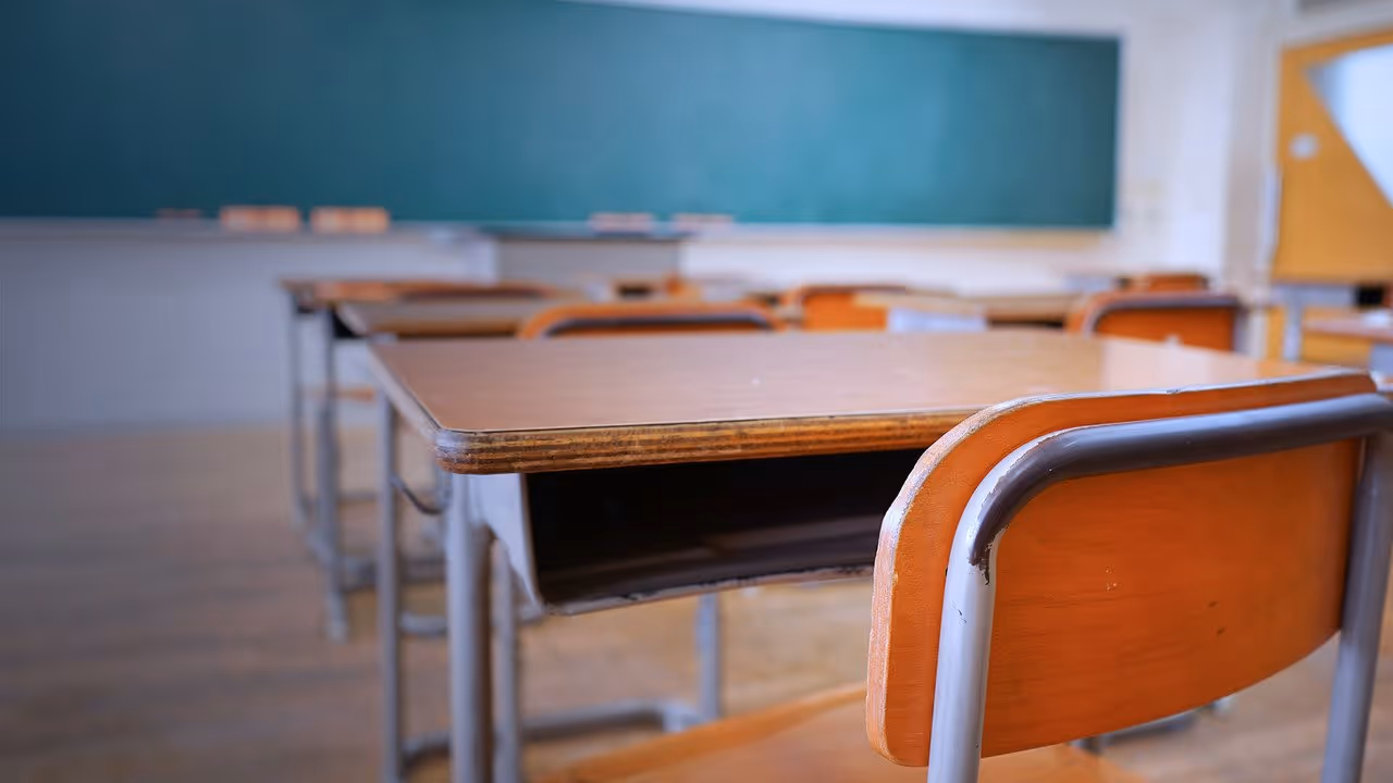 SINPROF ameaça nova greve