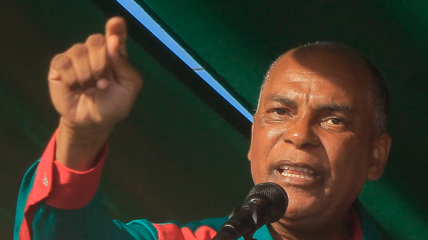 Adalberto Costa Júnior: “Não é normal que aquele que venceu as eleições tenha colocado repressão nas ruas” 