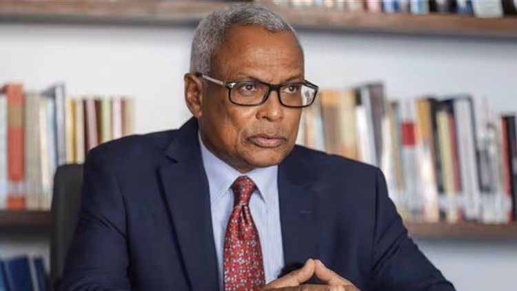 Cabo Verde defende baixa dos preços dos livros e maior circulação literária