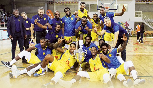 Tricolores vencem o arquirrival 1º de Agosto e revalidam título da Supertaça