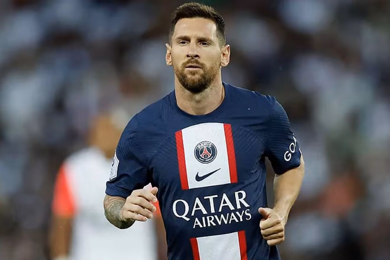 Sócios do Barcelona apresentam queixas contra contratação de Messi pelo PSG
