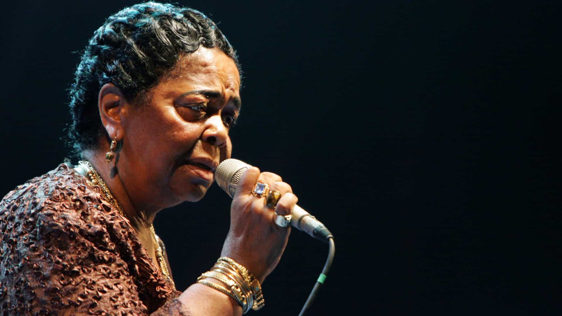 Transtorno bipolar é destaque em filme sobre Cesária Évora