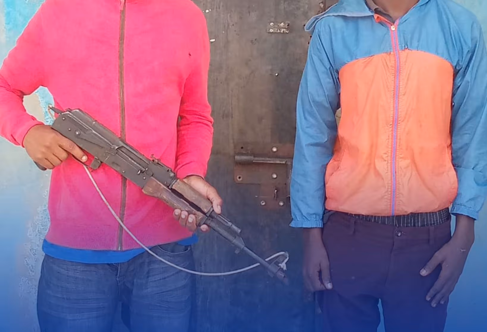 Polícia detém dois cidadãos por posse ilegal de arma de fogo 