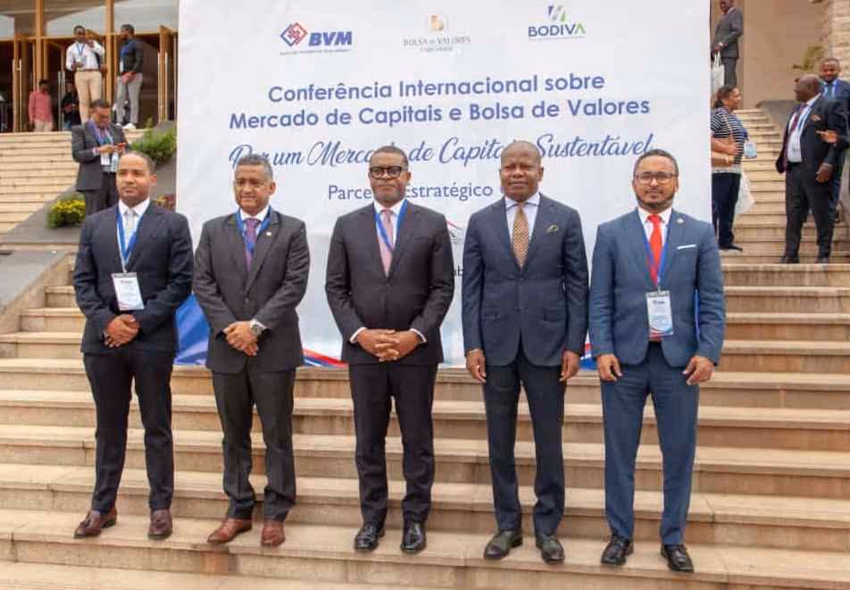 BODIVA e Bolsas de Cabo Verde e de Moçambique assinam acordo
