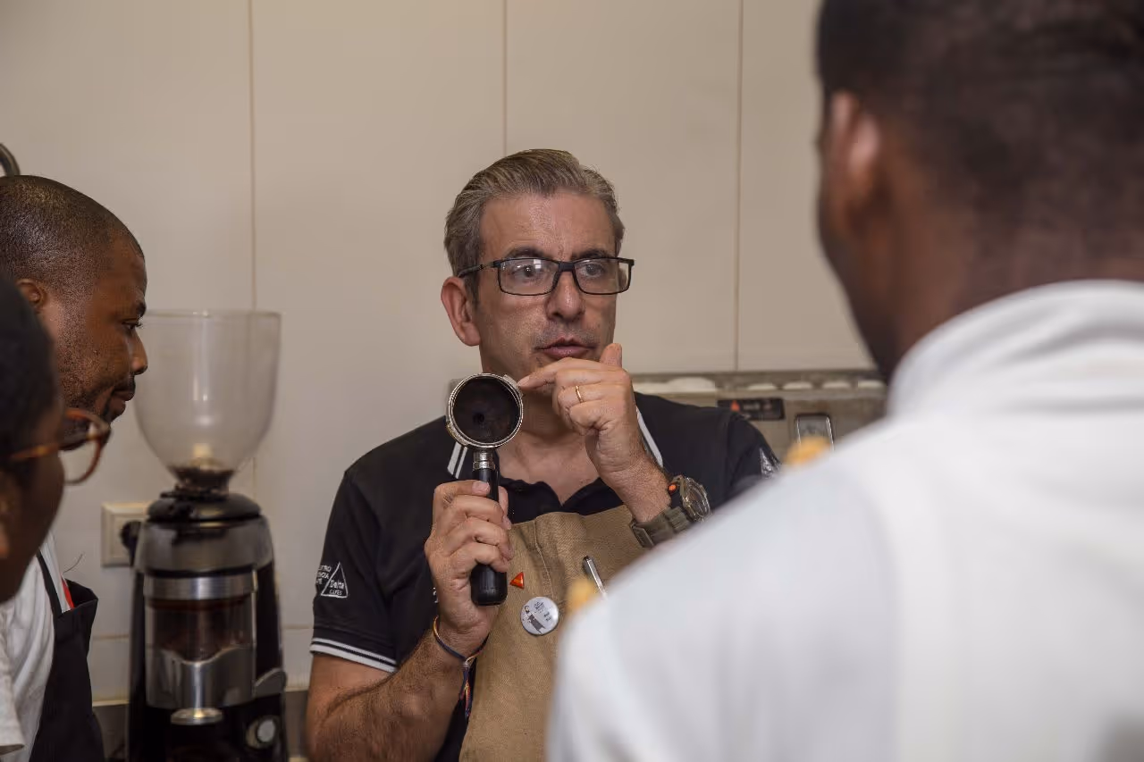 Barista dá formação sobre o ‘expresso perfeito’