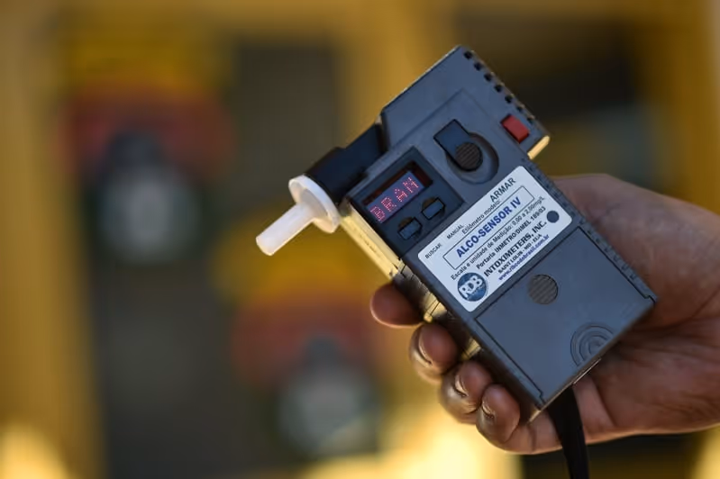 Polícia detém 9 automobilistas após resultado positivo no teste de bafómetro 