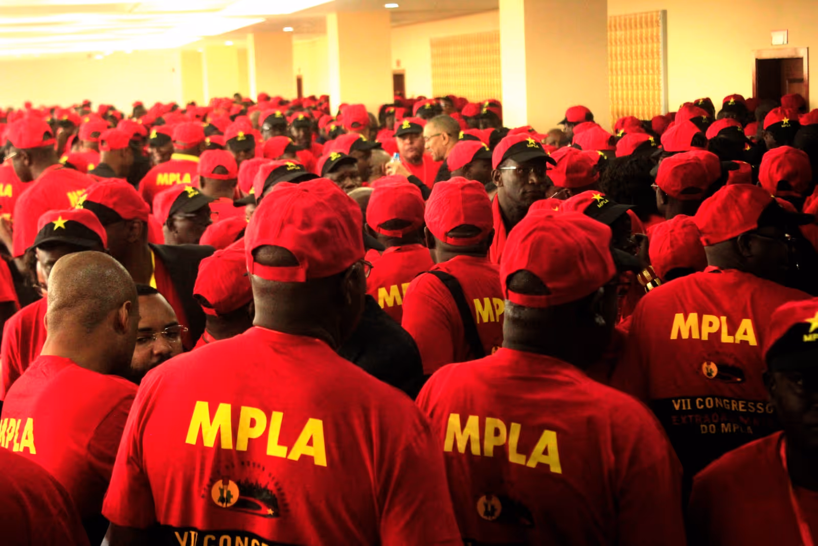11 de Novembro: MPLA reafirma-se como vanguarda da promoção e reinserção política