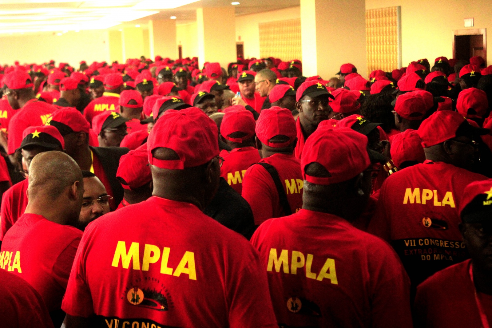 11 de Novembro: MPLA reafirma-se como vanguarda da promoção e reinserção política