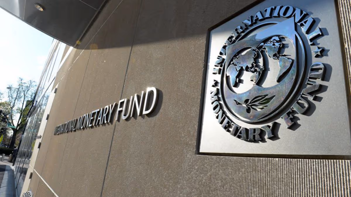 Perspectivas económicas globais estão “mais sombrias”, afirma FMI