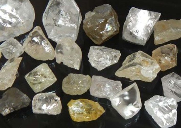 Angola vende 43 pedras de diamante e arrecada 28,7 milhões de dólares 