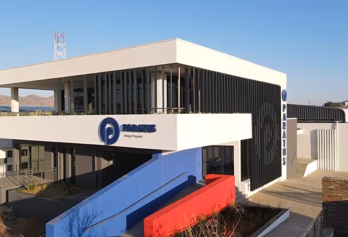 Paratus conta com a OneWeb como distribuidora em África