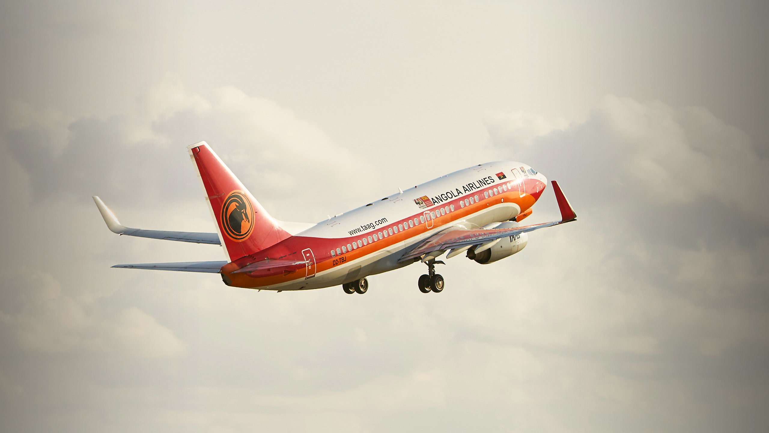 TAAG alarga rede de destinos regionais