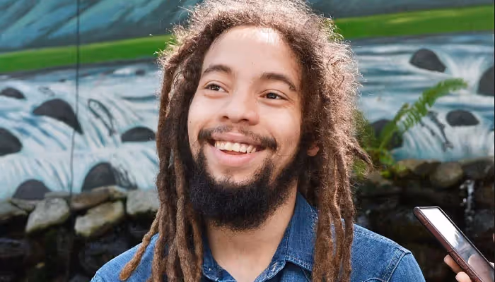 Conheça Jo Mersa, neto de Bob Marley falecido esta semana