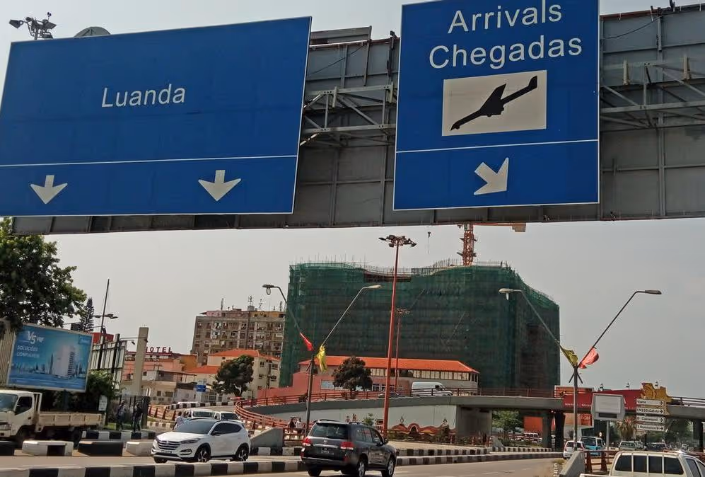 Governador de Luanda afirma que a cidade acordou calma e tranquila