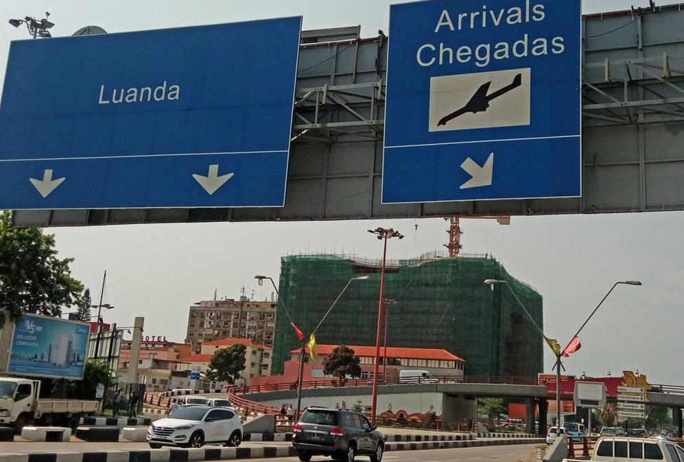 Governador de Luanda afirma que a cidade acordou calma e tranquila