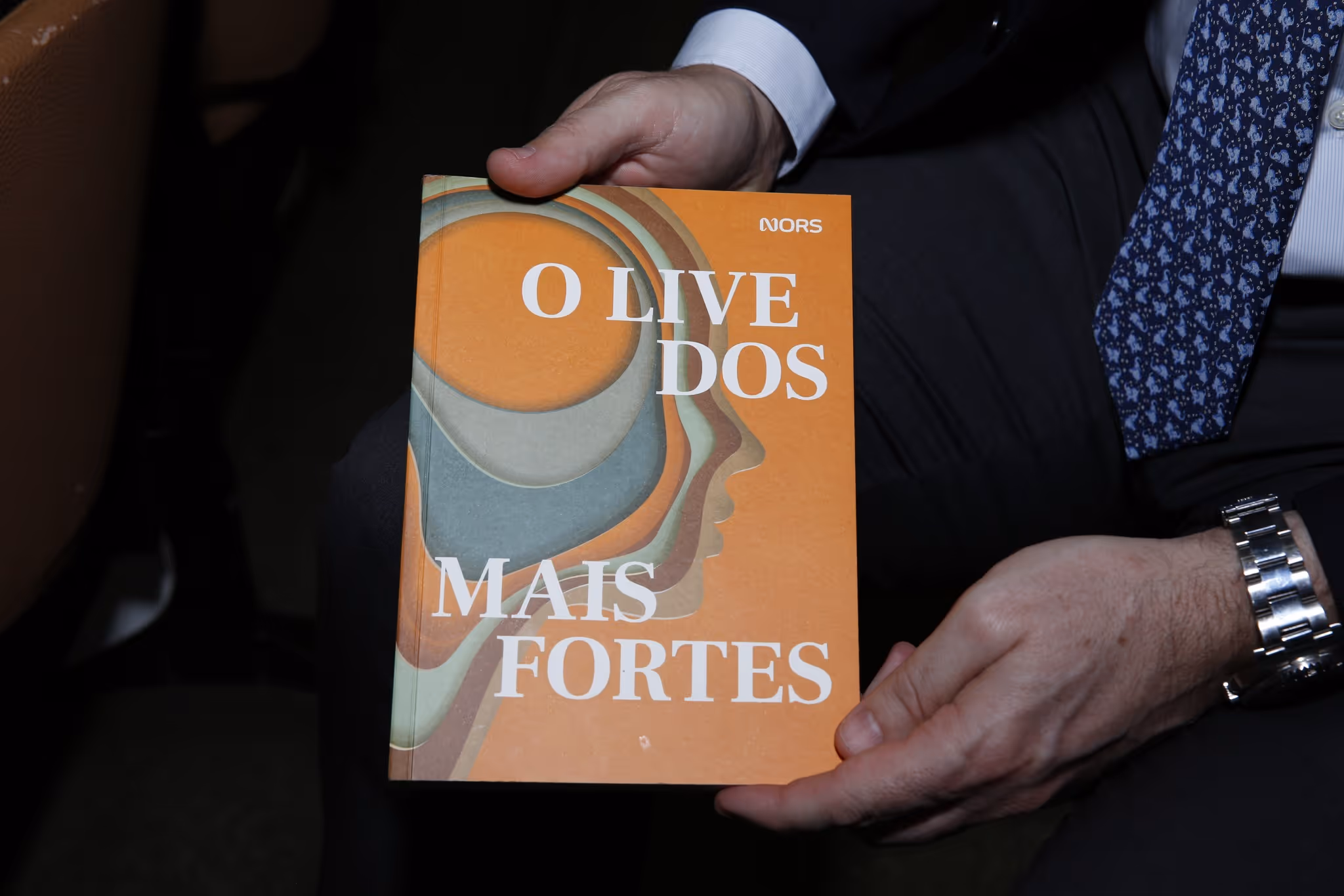 Histórias de bravura e resiliência de figuras angolanas no livro do Grupo Nors  