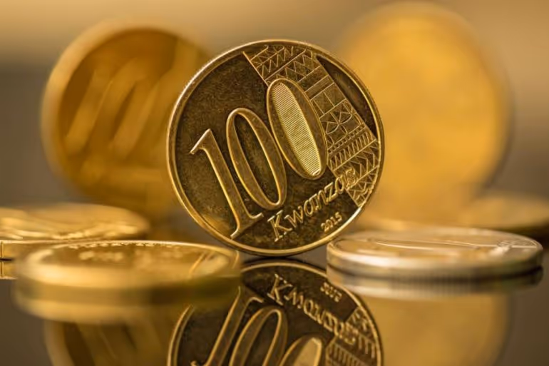 Angola com crescimento previsto a acelerar de 2% em 2022 para 2,3% este ano