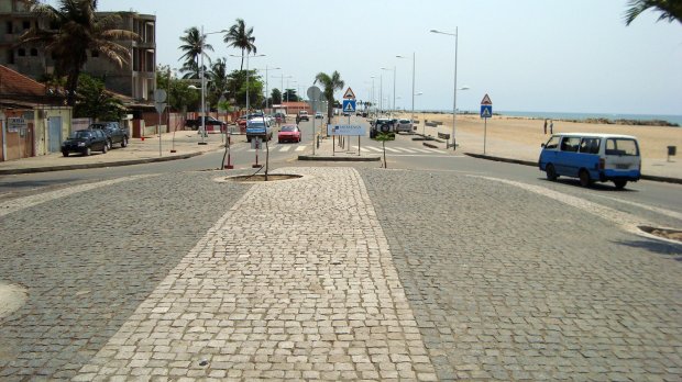 Avenida Murtala Mohamed com trânsito condicionado para manutenção