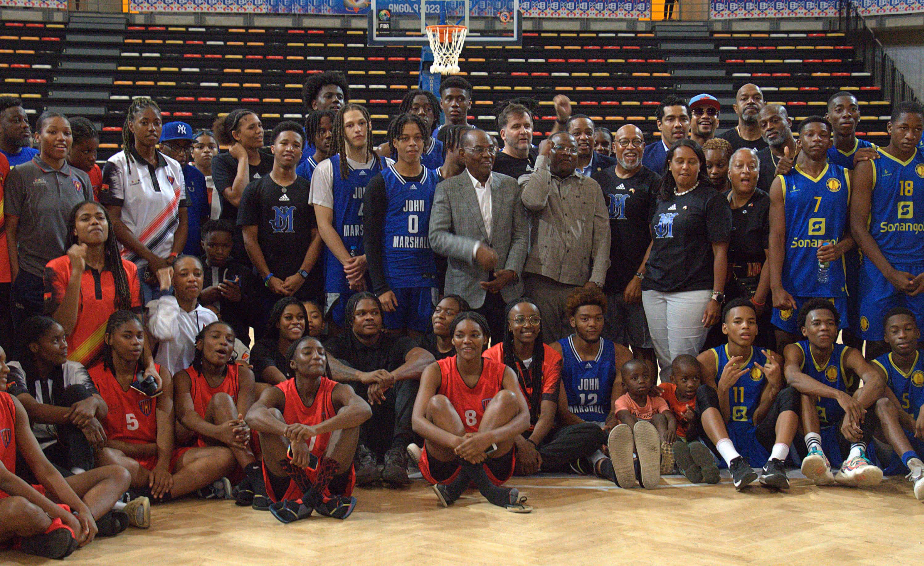 Angolanos defrontam John Marshall High School em amistoso no Kilamba