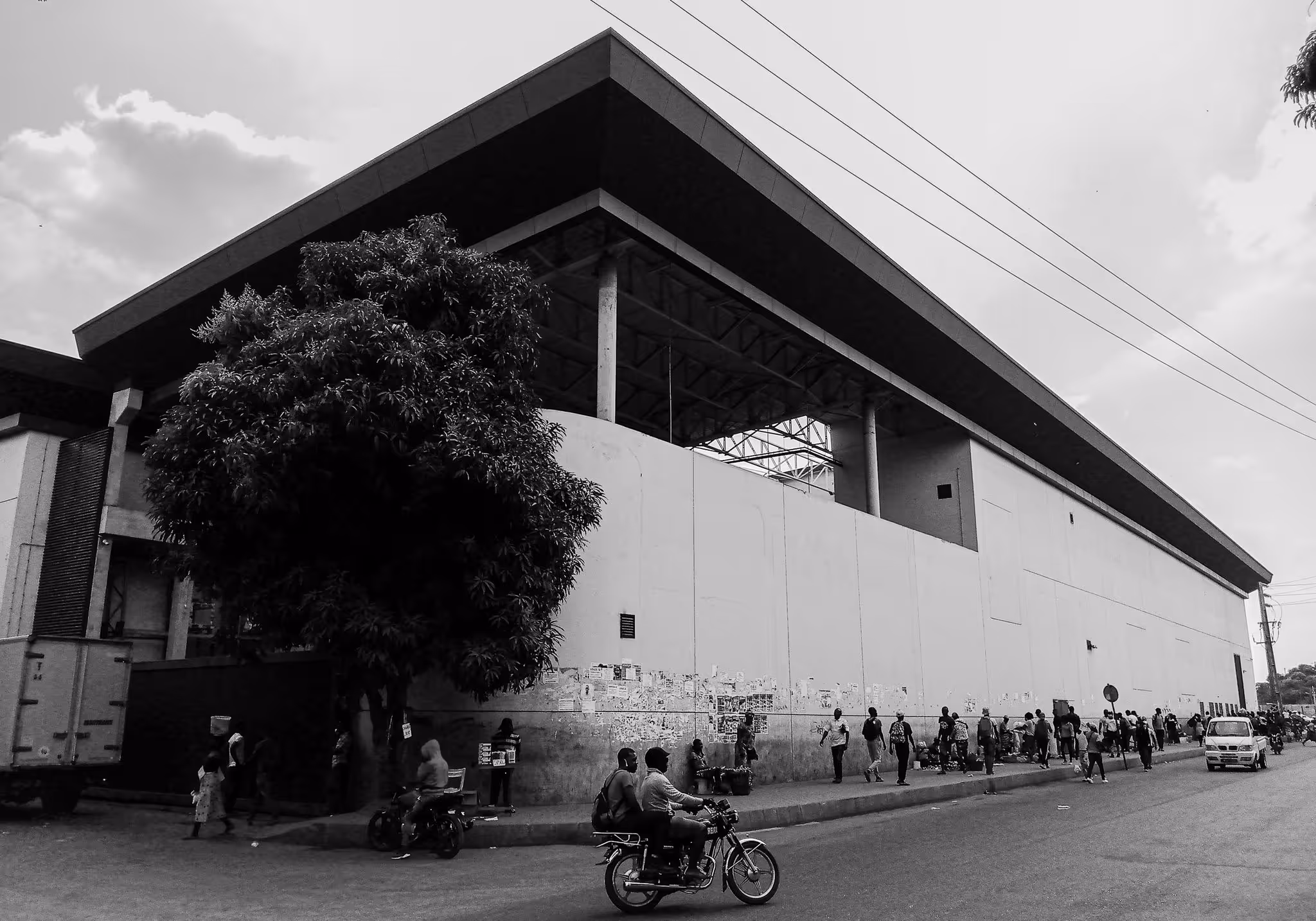 GPL restringe serviços de moto-táxi nas principais avenidas da capital