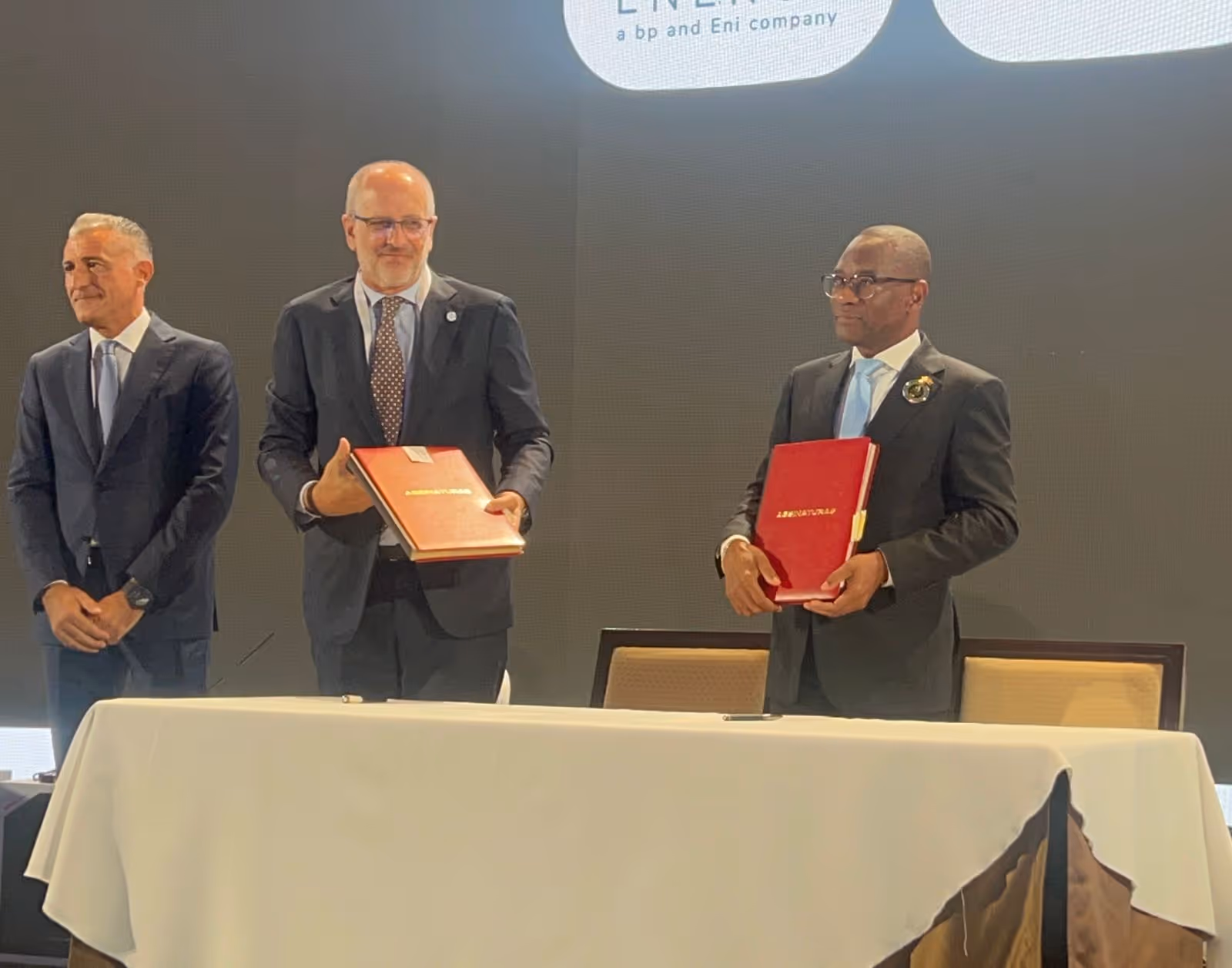 Acordo entre Sonangol e Azule Energy visa cooperação no processo de descarbonização em Angola