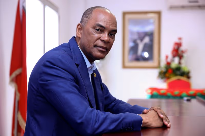 ACJ defende revisão constitucional que “exclua a perpetuação do poder em Angola”