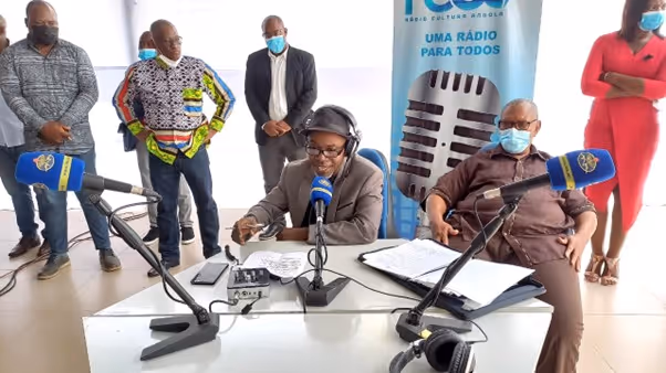 Rádio Nacional de Angola: voz da nação, tradição e cultura em ondas sonoras
