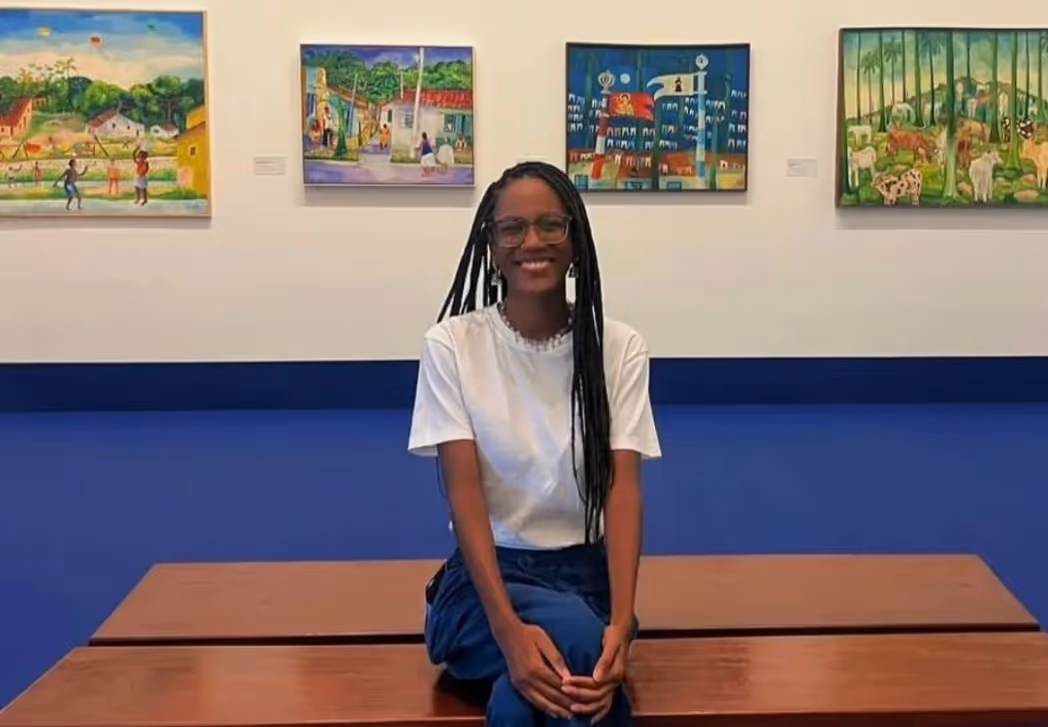 Artista baiana promove oficina criativa para jovens mulheres em Luanda