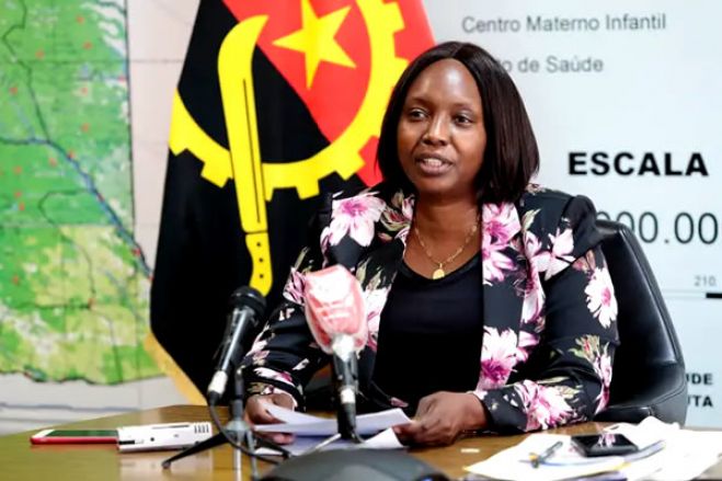 Ministra da Saúde representa Angola em congresso internacional de cirurgia robótica em França