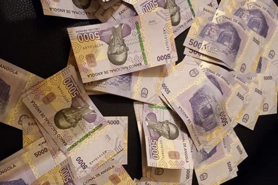 Duas mulheres detidas no Huambo com milhares de kwanzas falsos
