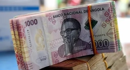 Salário mínimo em Angola sobe para 100 mil kwanzas a partir de Setembro
