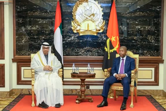 Angola e Emirados Árabes Unidos assinam mais de 40 acordos de cooperação