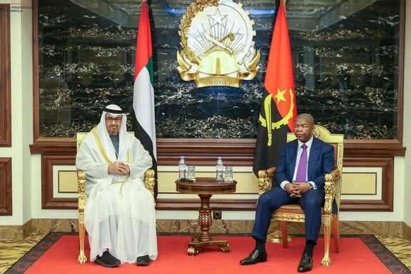 Angola e Emirados Árabes Unidos assinam mais de 40 acordos de cooperação