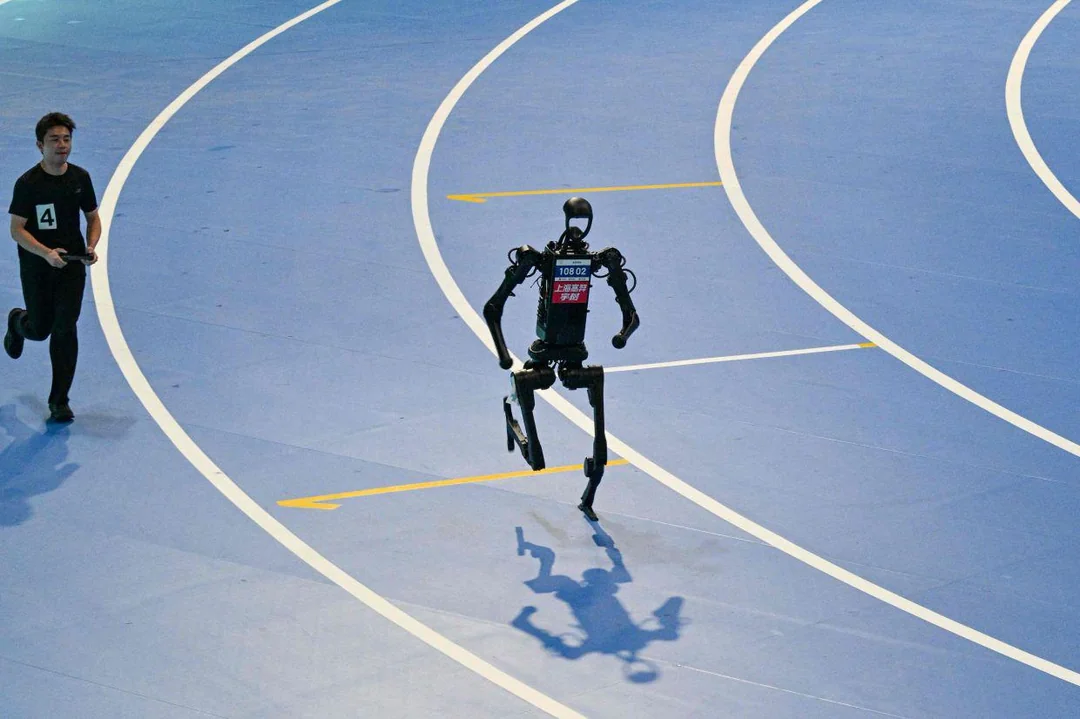 China acolhe campeonato mundial de robôs humanoides