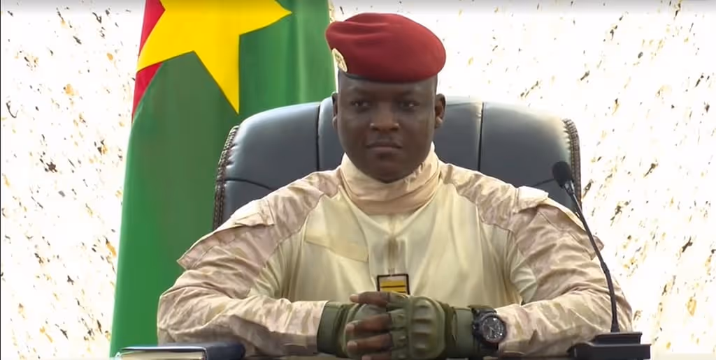 Burkina Faso proíbe condutas LGBTQ com novas leis e penas severas