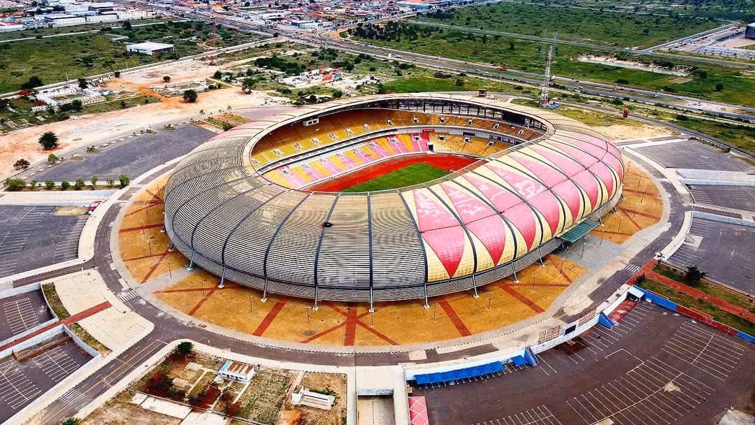 Governo investe mais 13 milhões de dólares na reabilitação do Estádio 11 de Novembro
